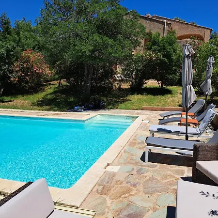 Les Asphodèles, Piscine , Vue Et Montagne Hébergement de vacances *